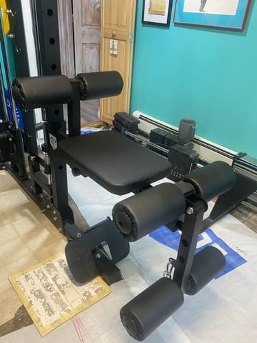 Customer photo review of Major Fitness Rack Mounted Leg Extension