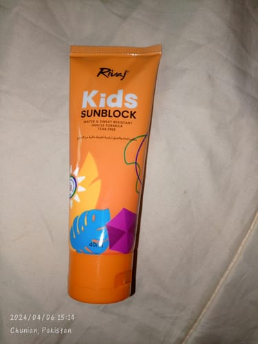 Customer photo review of Kids Sunblock SPF50