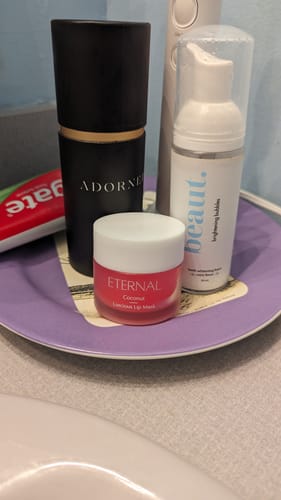 Customer photo review of EternalTW Lip Mask