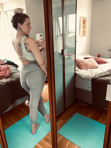 Customer photo review of Buttersoft Girlfriend Legging- Clay Mineral