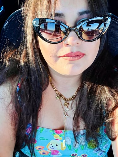 Customer photo review of Life Goes On Necklace