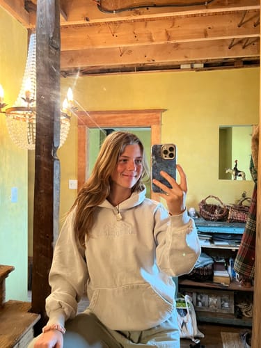 Customer photo review of Wave Hoodie Chalk