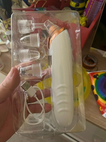 Customer photo review of SkinGlow™ Multifunctional Pore Vacuum