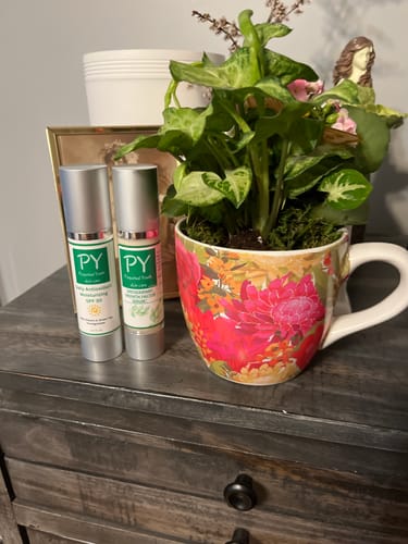 Customer photo review of Anti-Aging Daily Moisturizer SPF 30 βοΈβοΈβοΈ With Vitamin E, Green Tea, & Pomegranate π