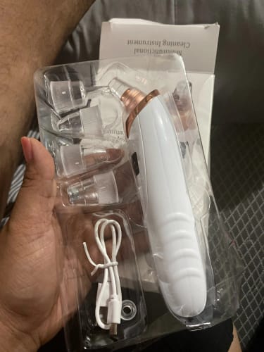 Customer photo review of SkinGlow™ Multifunctional Pore Vacuum