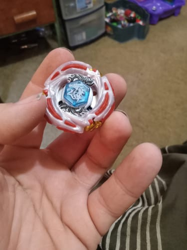 Customer photo review of Takara Tomy Meteo L Drago Beyblade BB-88 LW105LF Metal Masters - With String Launcher