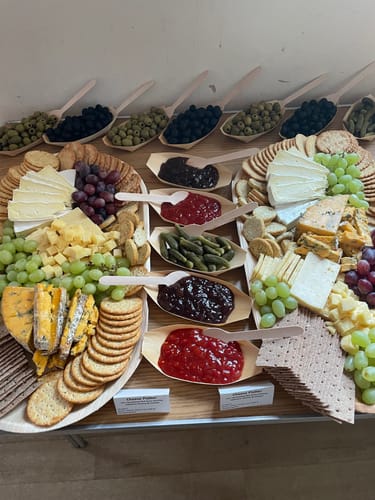 Customer photo review of Canape Wooden Food Boats (Pack of 50)
