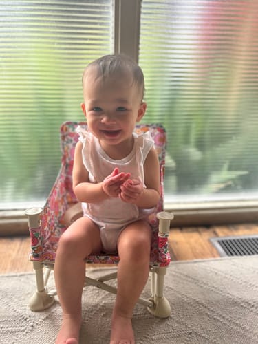 Customer photo review of Paloma portable baby chair