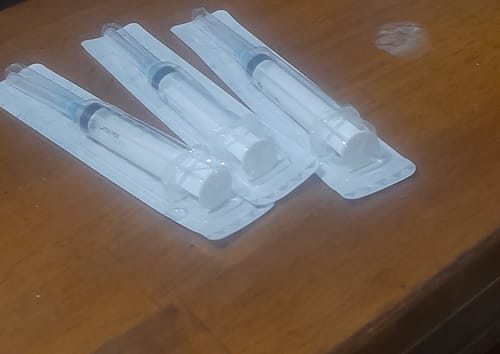 Customer photo review of Pic Indolor Syringe G23X1 Syringe 5Ml 100 PC