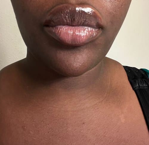 Customer photo review of Jolie’s Lip Kit