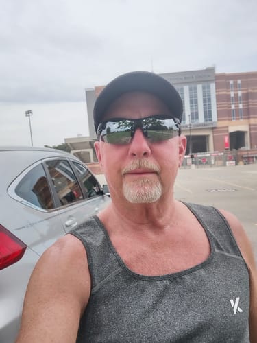 Customer photo review of Men's Heat-Trapping Sweat Vest