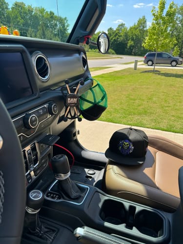 Customer photo review of JL/JLU Grab Bar Ball Mount