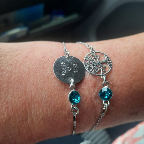 Customer photo review of Armband mit Geburtsstein und Gravur rund