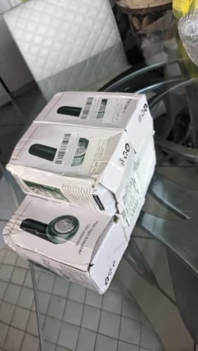 Customer photo review of Vixinx LintPro™ - Pilling ball remover for clothes