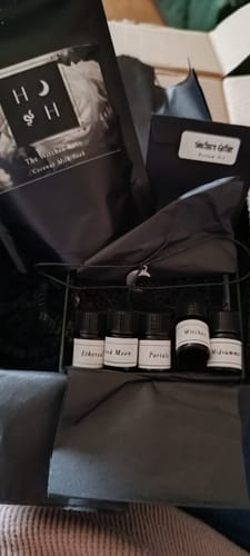 Customer photo review of The Witches Rose Coconut Bath Soak 100g