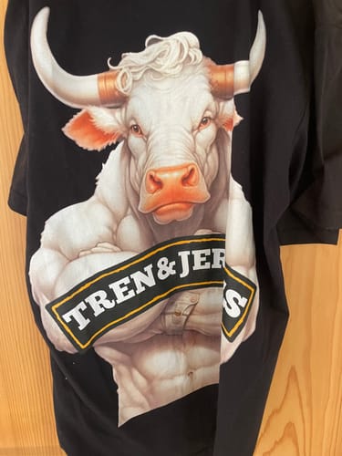 Customer photo review of Tren&Jerry's - Premium Shirt Unisex Backprint