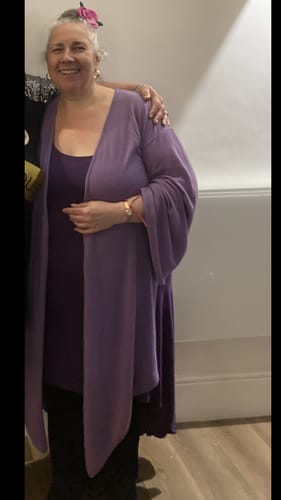 Paola N. review of CASHMERE ULTRA FINE DRAPED SHRUG AMETHYST image 1 out of 2