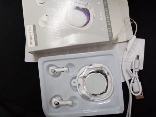 Customer photo review of Crystal Series Wireless Earphone Bluetooth
