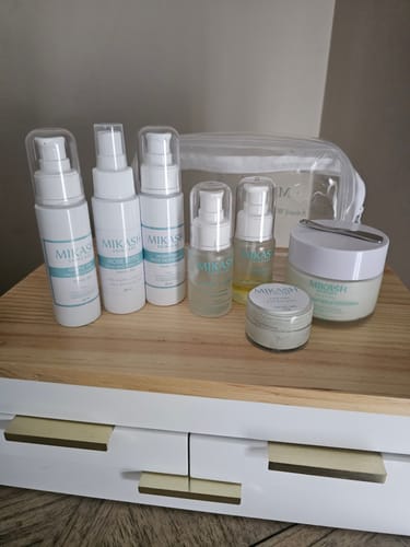 Customer photo review of Mikash trial size skincare set