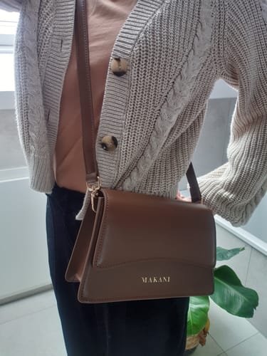 Customer photo review of MANA - DARK BROWN