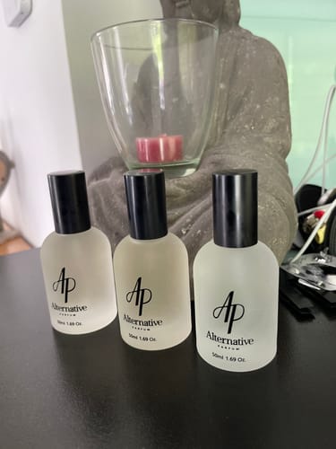 Customer photo review of Parfums d'équivalence