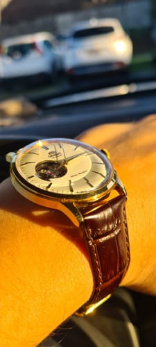 Reseña con foto de un cliente sobre Reloj Orient Automatic RA-AG0003S10B Open Heart Cuero 40 mm