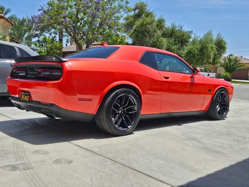 Customer photo review of Lil' Devils Fender Flares 2008-2023 Challenger