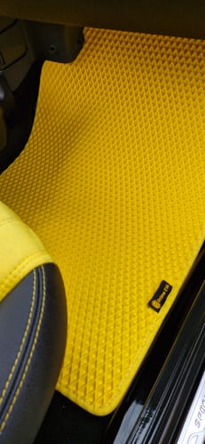 Customer photo review of Fußmatten für Mikrowagen - Vorne