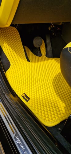 Customer photo review of Fußmatten für Mikrowagen - Vorne