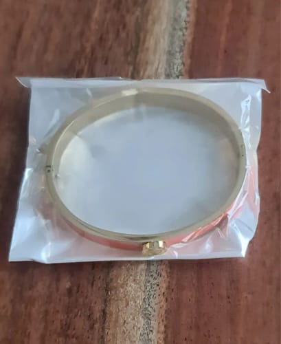 Customer photo review of JINHUI Stainless Steel Enamel Bangle Ring Set for Women Round Roman Numerals Bracelet Gold Color Trend New Bangles Jewelry Set