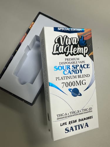 Customer photo review of Sour Space Candy - Viva La Hemp Platinum Blend Disposable 7G