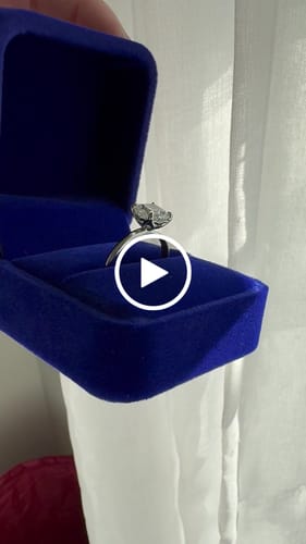 Customer video review of Plunge Hidden Halo | Cushion