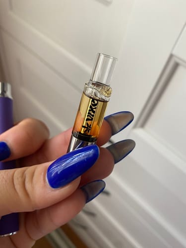 Customer photo review of Vixe Cart - Blue Dream