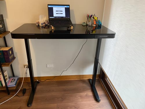 Customer photo review of Escritorio Home Office Cosmo Eléctrico Negro