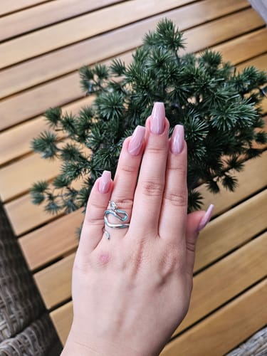 Customer photo review of Frozen Serpent Girl Spiral Snake S925 Adjustable Opening Ring™