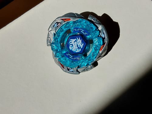 Customer photo review of Takara Tomy Omega Dragonis Beyblade 85XF (BB-M28)