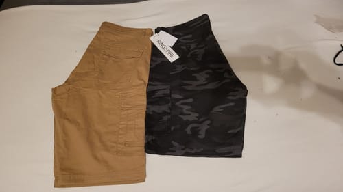 Customer photo review of MEN'S DELANO MESSENGER CARGO SHORTS