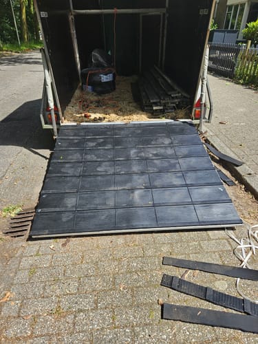 Sylvia H. review of Rubber Oploopmat Laadklep B:175 x L:155 image 1 out of 1