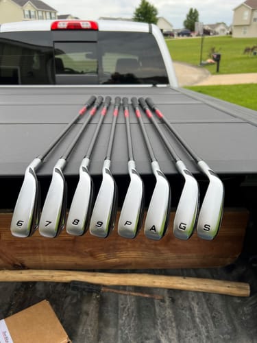 Customer photo review of Tour Edge Exotics E723 Irons