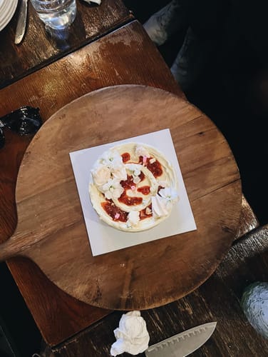 Leesha I. review of vanilla & strawberry cake image 1 out of 1