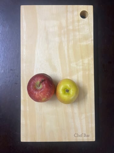 Customer photo review of Chef Bae Tamarind Wood Cutting Board