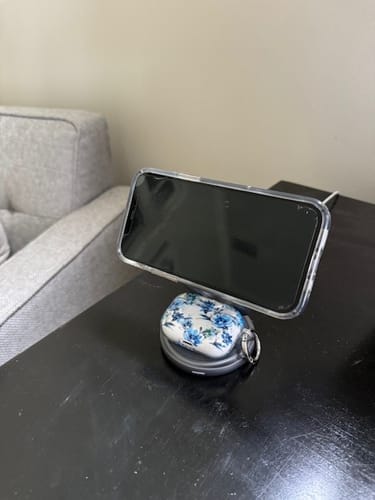 Customer photo review of MagFold Twist Qi2