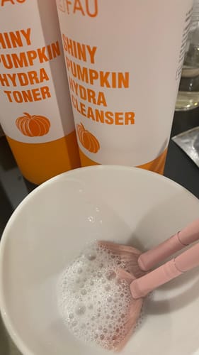 Customer photo review of Fau Pumpkin Hydra Cream Cleanser