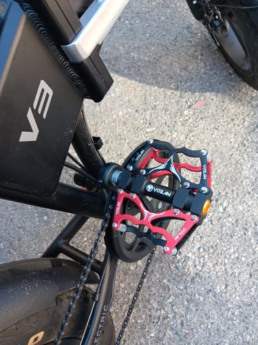 Customer photo review of Mountain Bike Pedals Ultra Strong Bicycle Flat Cycling Pedals