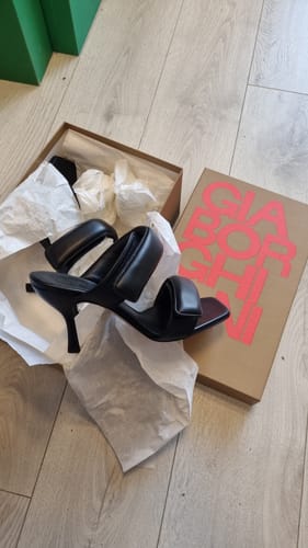 Customer photo review of Perni 03 Sandals Black