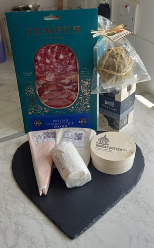 Customer photo review of Mystery Cheese Box