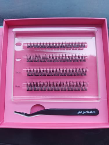 Customer photo review of Lucky Charm - Pre-Glued Lashes