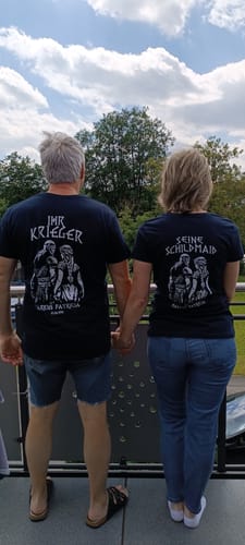 Customer photo review of Shirt für Paare - Basic Shirts - Personalisierbar