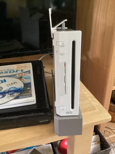 Customer photo review of Wii Console White + Choose Voomwa Remotes - Wii Sports, New Super Mario, or Mario Kart (Refurbished - Excellent)