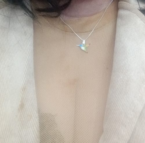 Customer photo review of Collar Colibrí Violeta